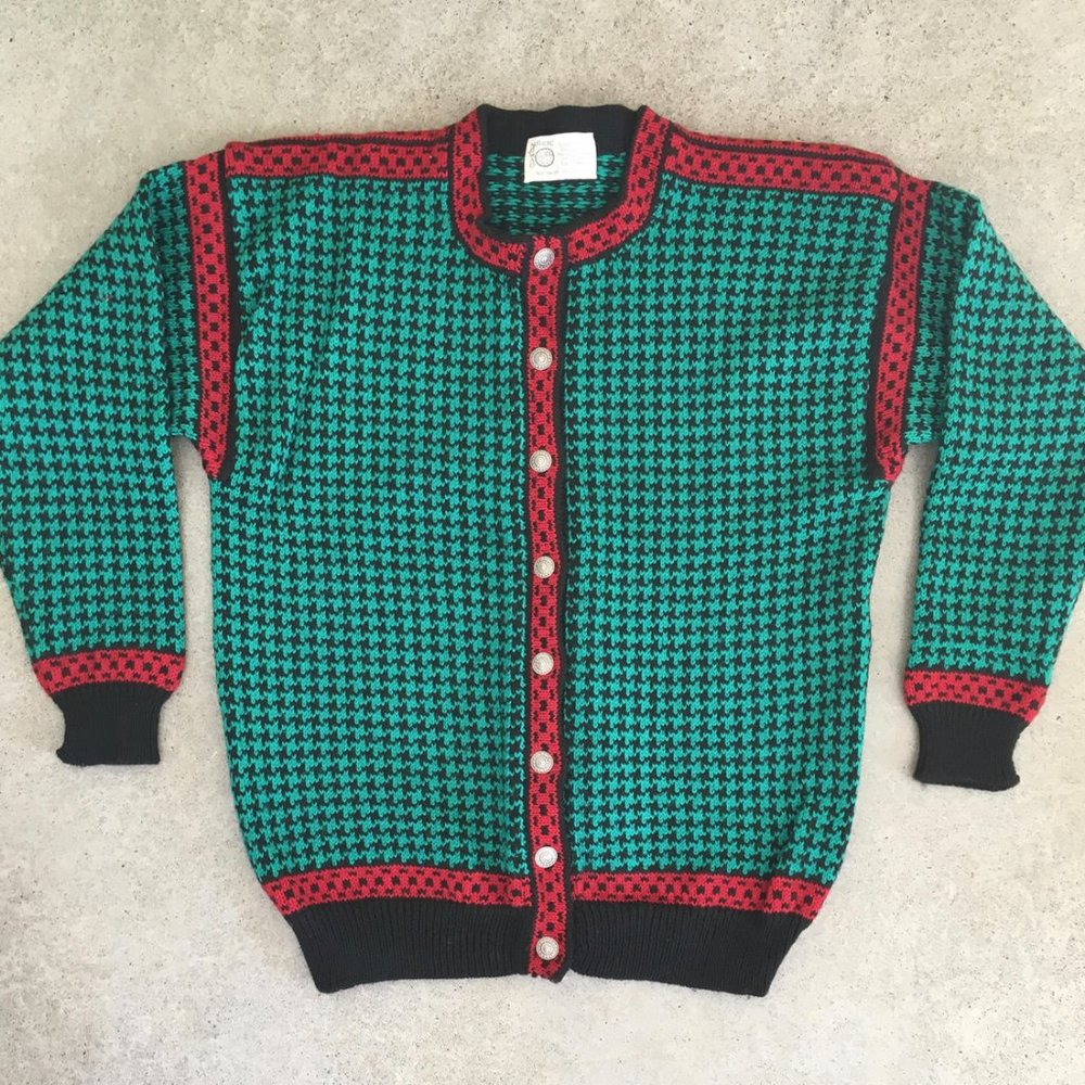 Nordic Nomad Wn's M Cardigan 100% Wool. Made in VT
